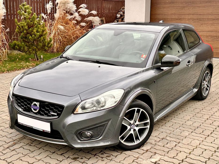 Volvo C30 2.0 145 KM Benzyna / R-design / Skóry / Klima / Alufelgi /