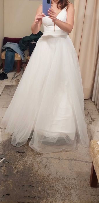 NOWA suknia ślubna nieużywana, idealna na zimę,pracowni Fulara&Żywczyk