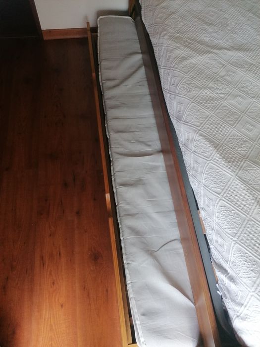 Mobília quarto individual em pinho maciço
