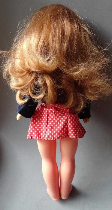 Antiga boneca Nancy da Famosa articulada com roupa original