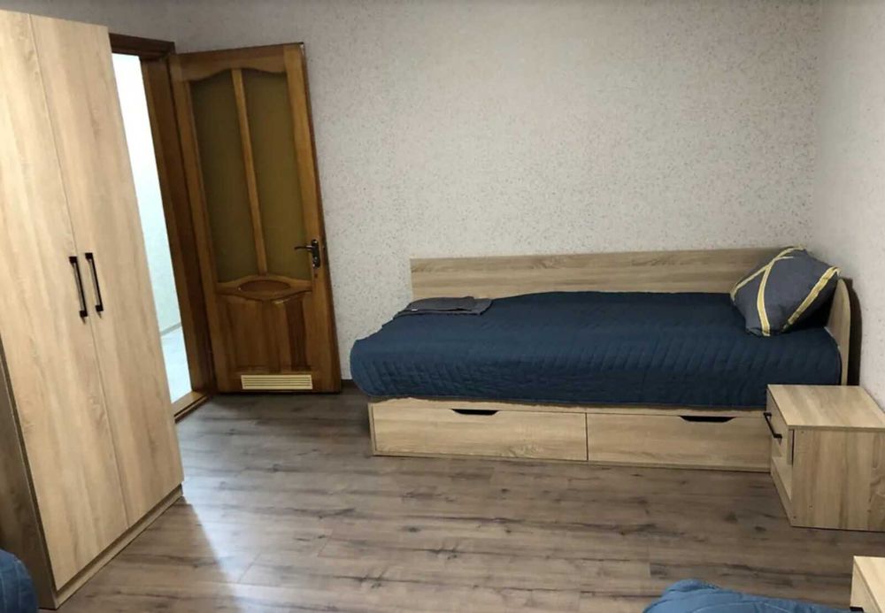 Оренда житла, 1-на кімната, для одного або декілька людей. Центр міста в приватному секторі біля фабрики Рошен. Гарні мови проживання, дзвоніть