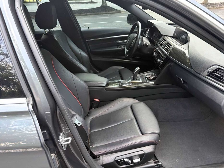 BMW 3 Series 330i      2017