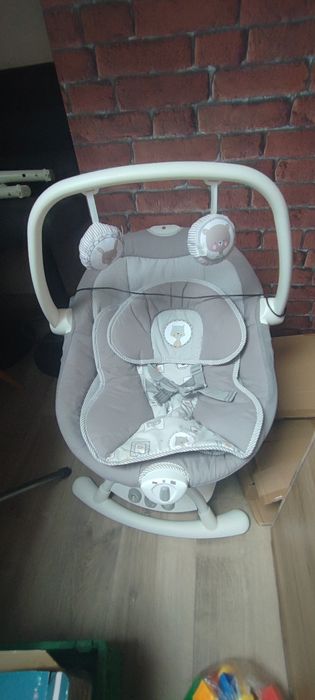 Bujaczek  firmy Joie Sansa 2w1  Huśtawka Leżaczek