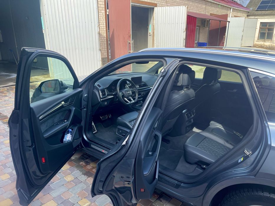 Audi SQ5 2018. Premium +