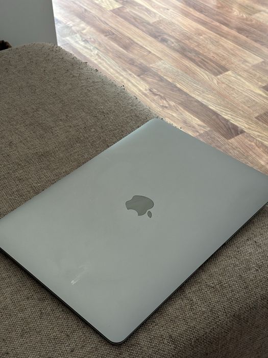 Macbook Air 13  2019 Retina I5