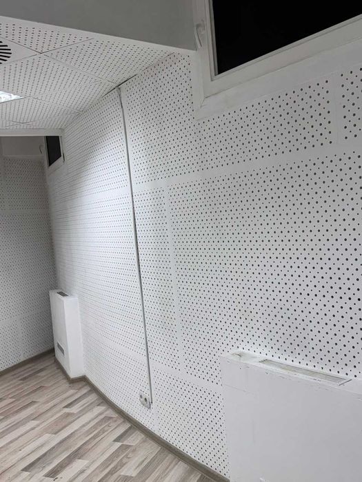 Оренда офісу 13 м², та Оренда робочих місць майстра манікюру