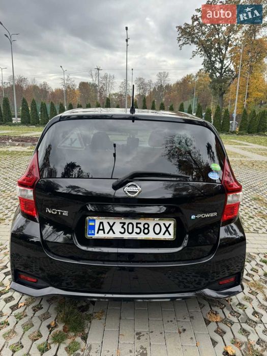 Nissan Note E-power гібрид