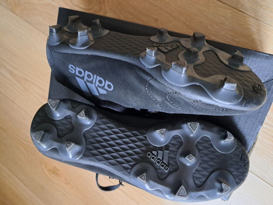 Buty do piłki nożnej adidas