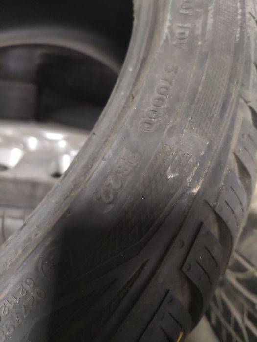 Продам гуму R20  245/40-275/35 vredestein різноширокі