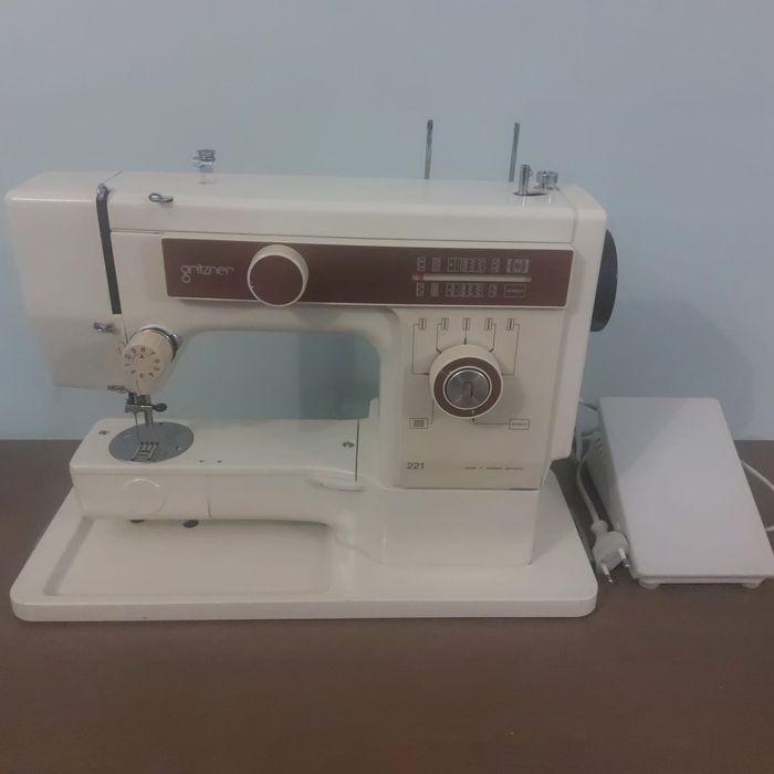 Maszyna do szycia Gritzner model 221