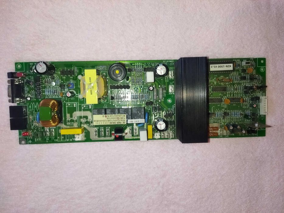 Плата от блока бесперебойного питания.