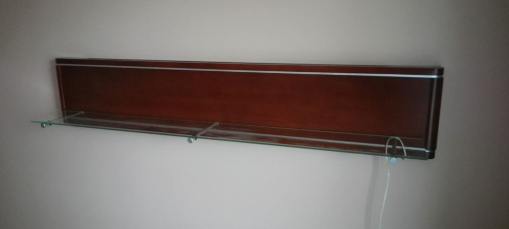 Półka wisząca podświetlenia