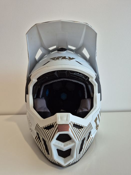 Capacete Fly Racing Formula CC – Edição Limitada (Branco / Cobre)