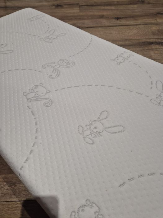 Materac do łóżeczka dla dzieci 120/60 super stan