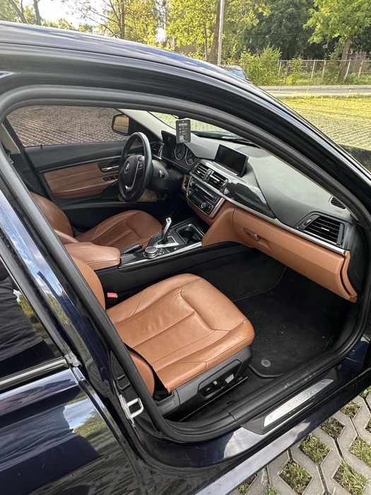 BMW 328i xDrive F30 Luxury Line