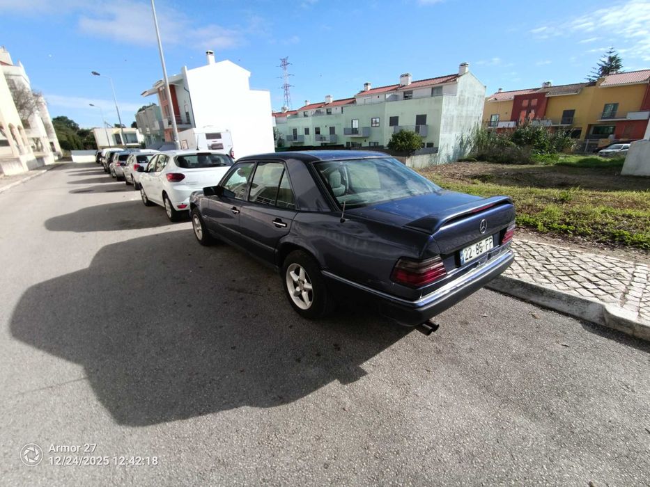 Mercedes 200 - Gasoleo (para trabalho)
