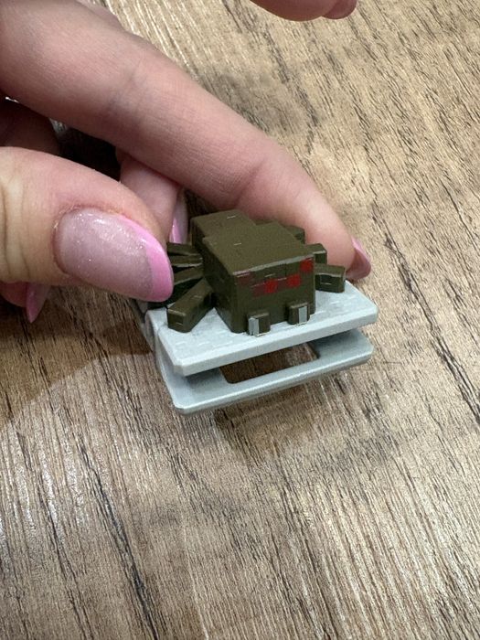 Figurka Kinder joy minecraft