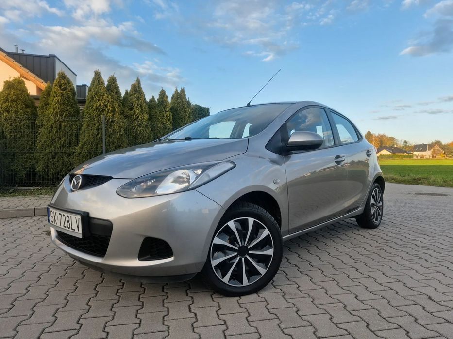 Mazda 2