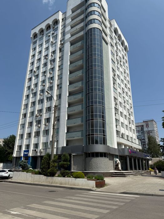 Квартира біля Любави з великою терасою