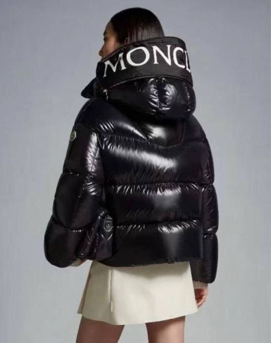 Жіночий зимовий пуховік куртка Moncler