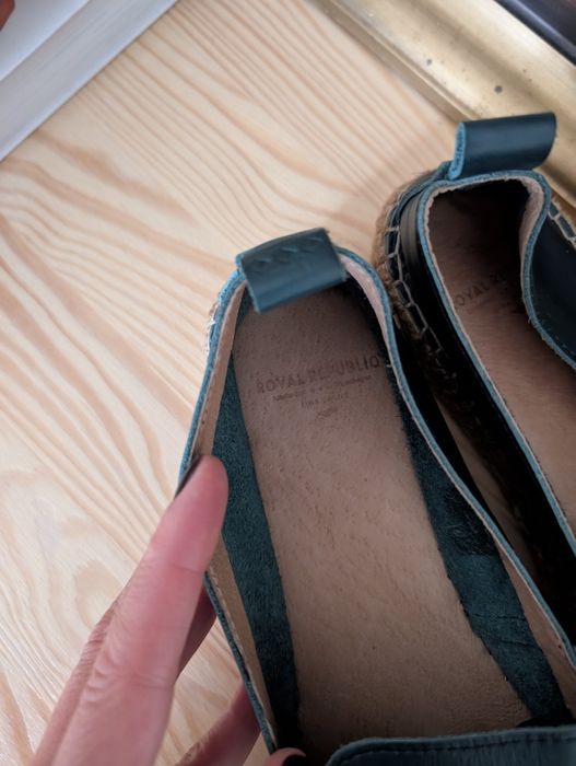 Espadryle skórzane Royal Republiq nowe