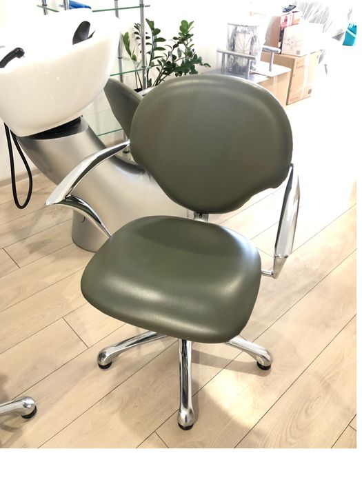 Кресло парикмахерское