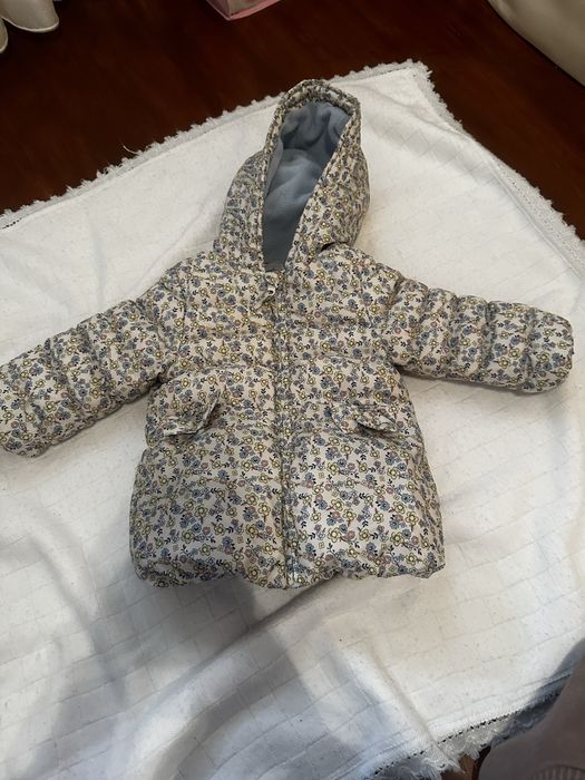 Курточка для дівчинки на 12-18 місяців