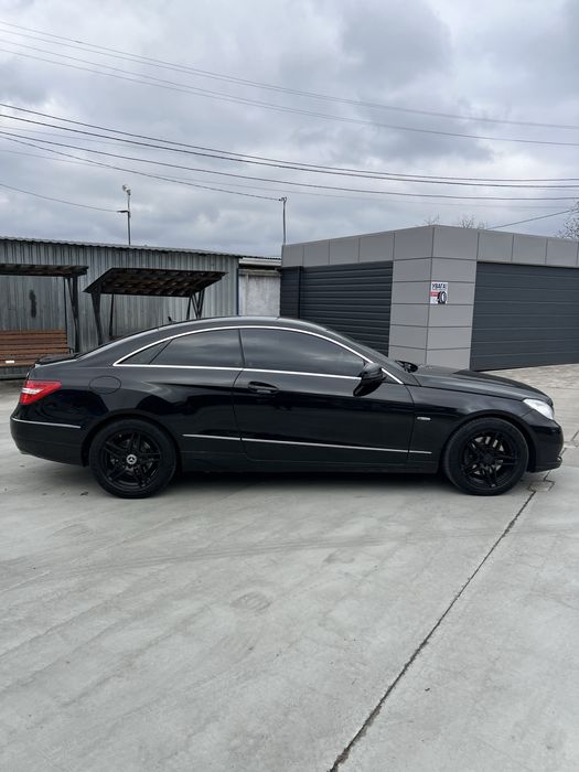 Mercedes-Benz E-Class Coupe