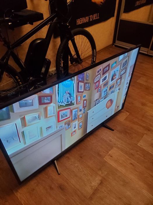 Elenberg телевізор 55 дюймів