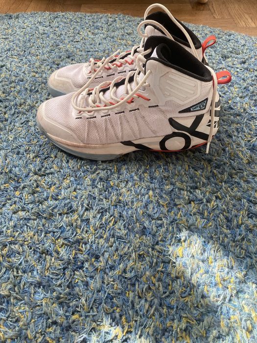 Buty do koszykowki Tarmak 43