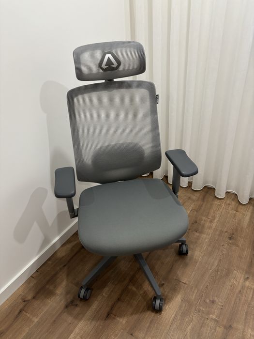 Cadeira Gaming Alpha Gamer Stella Cinza – Semi-Nova