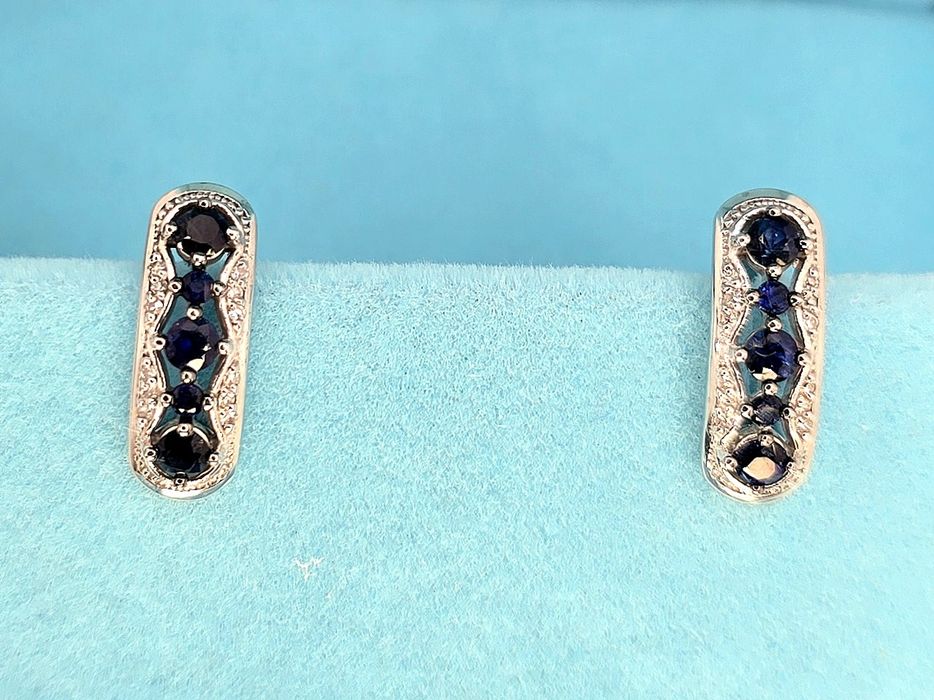Сережки с бриллиантами и сапфирами