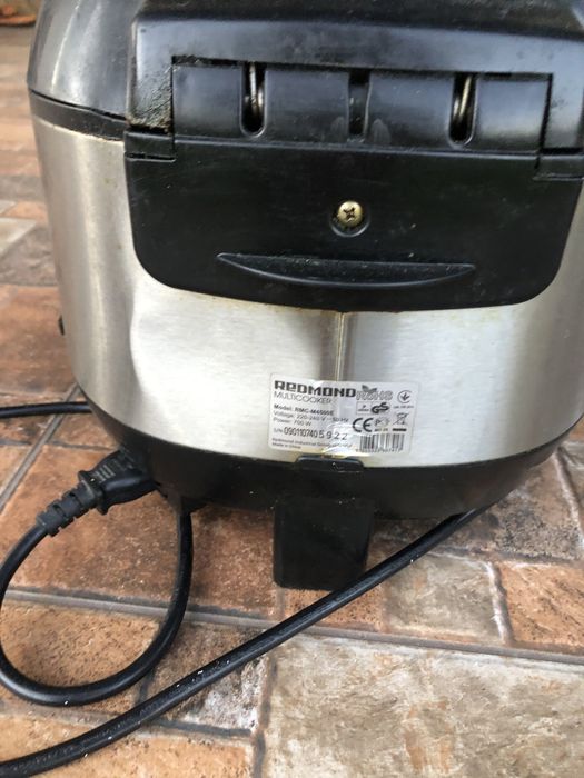 Мультиварка RENDMOND