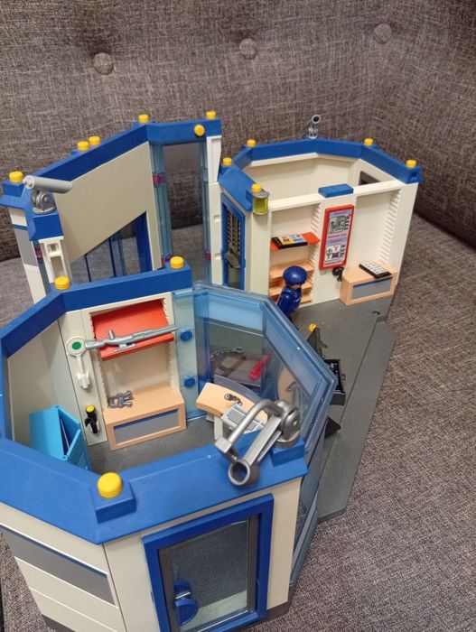 Поліцейська станція Playmobil