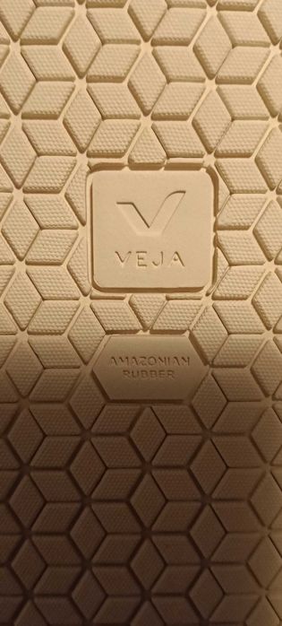 Sapatilhas Veja Campo White/Wine Red - Tam. 37 - Novas com caixa