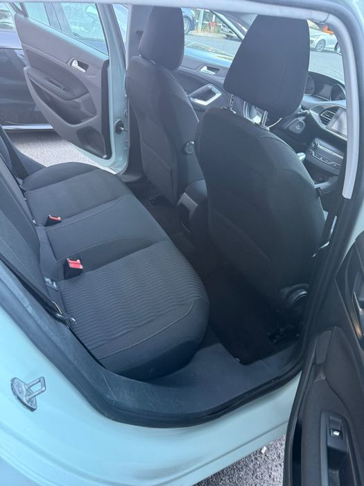 Peugeot 308 1.2 puretech ano 2016 em excelente estado geral  com apena 178 mil km
