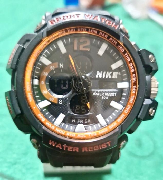 Relógio cronografo Nike ,world timer,wr 50 m ,novo
