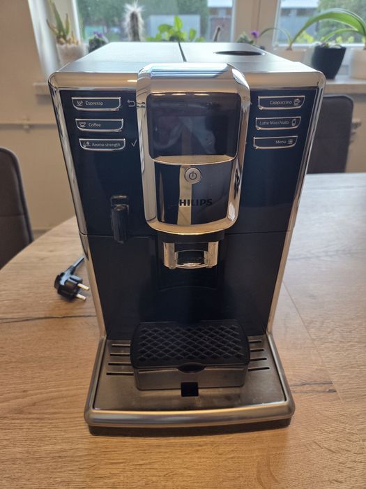 Expres do kawy Philips Latte Go