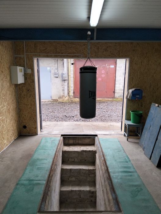 Продам гараж Песочин Надия(Савина гора)