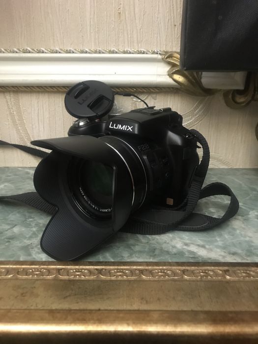 Фотокамера Panasonic DMC-FZ200