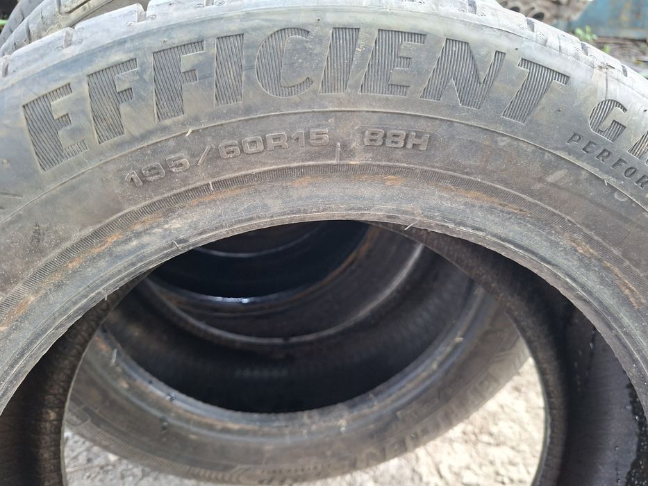 продам шины Goodyear 195/60r15 лето