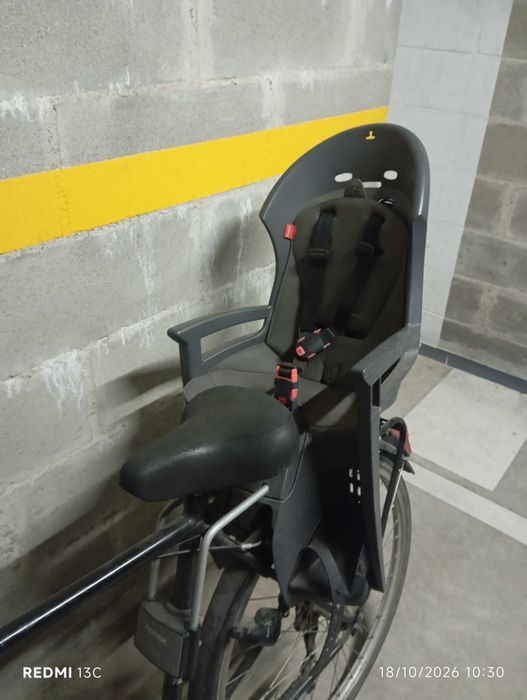 Bicicleta com cadeira para criança