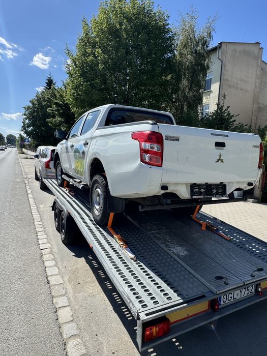 Mitsubisi L200   4x4  manual