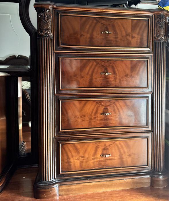 Quarto de madeira MOGNO maciço