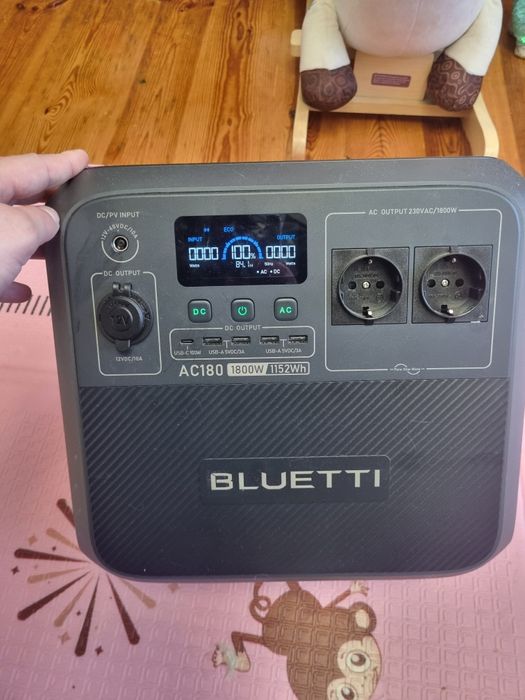 Зарядна станція Bluetti AC180 / 1800 Вт / 1152 Вт⋅год / LiFePO4 (BLU_A