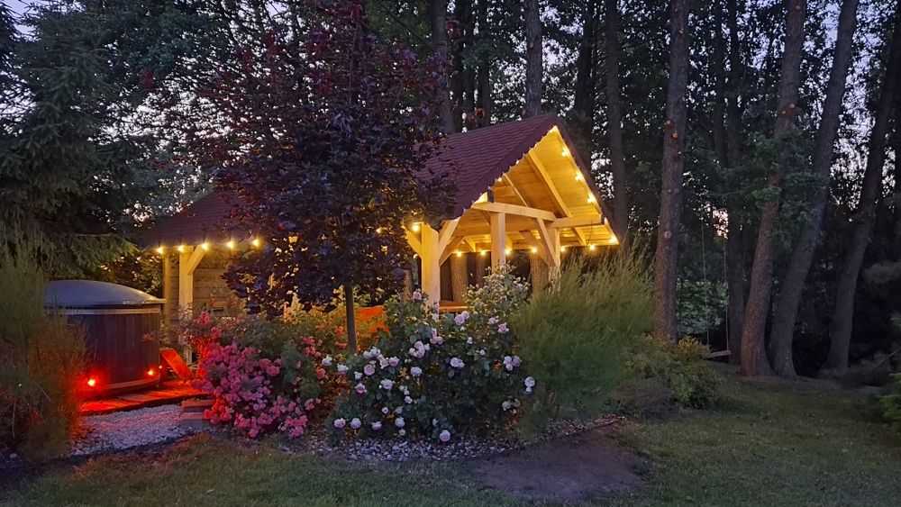 Domki letniskowe Mazury Giżycko nad jeziorem.Jakuzzi sauna w cenie