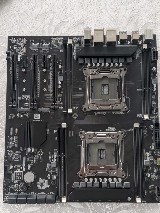 ZX-DU99D3X8 LGA2011 v3, DDR3
