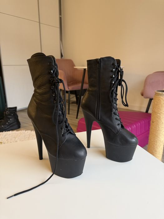 Buty do pole dance pleaser adore 1020 black mat