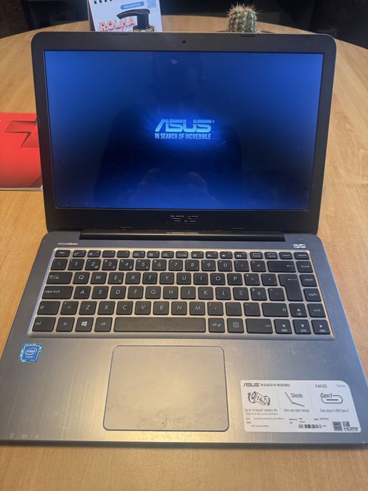 Portatil Asus E403S
