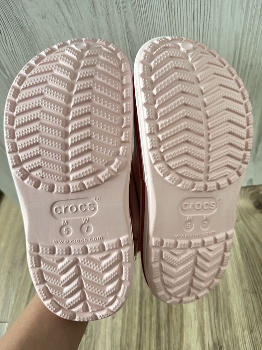 Crocs рожеві